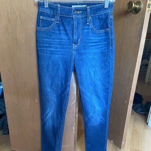 Levi’s 721 skinny NWOT